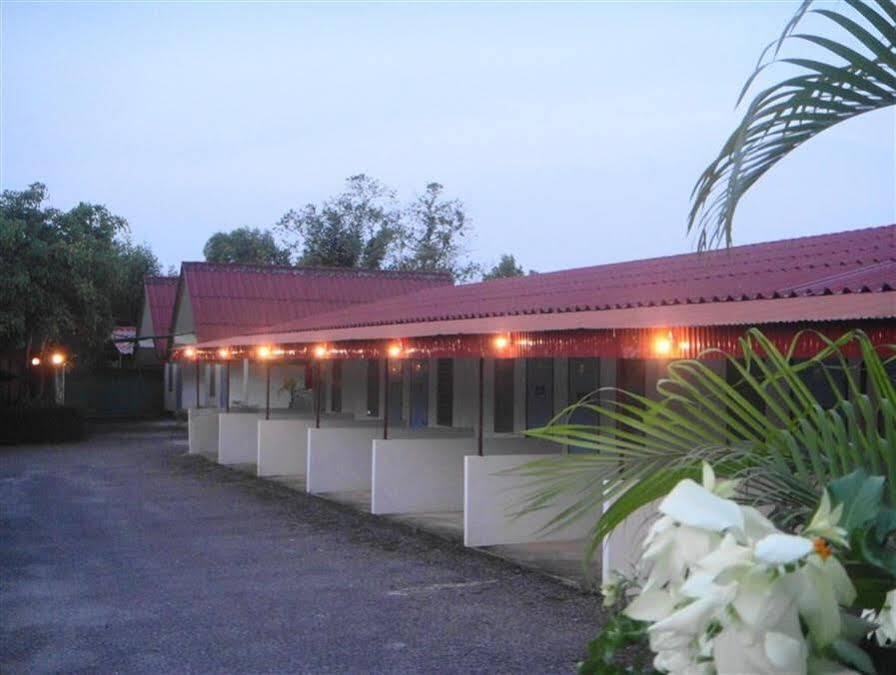 Чумпхон: Dawrerng Hotel