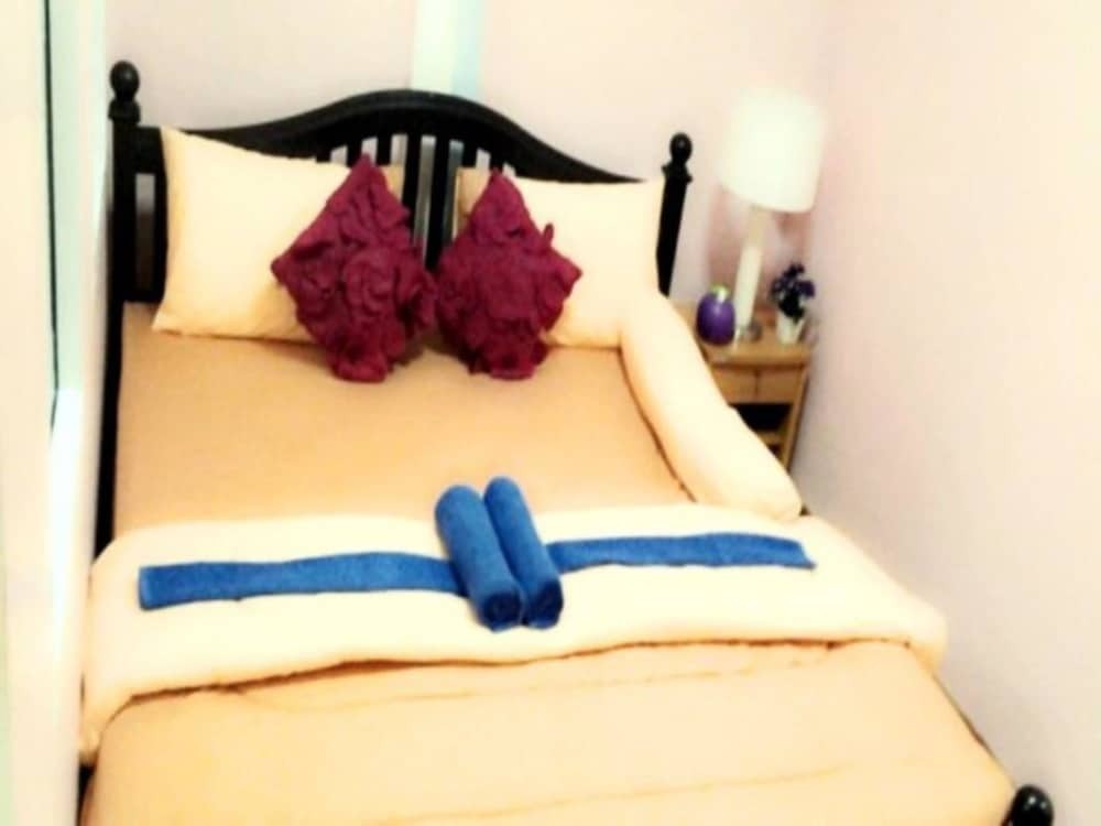 Удонтхани: 7 Colors House