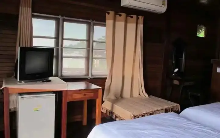Самутсонгкхрам: Baan Piangtawan