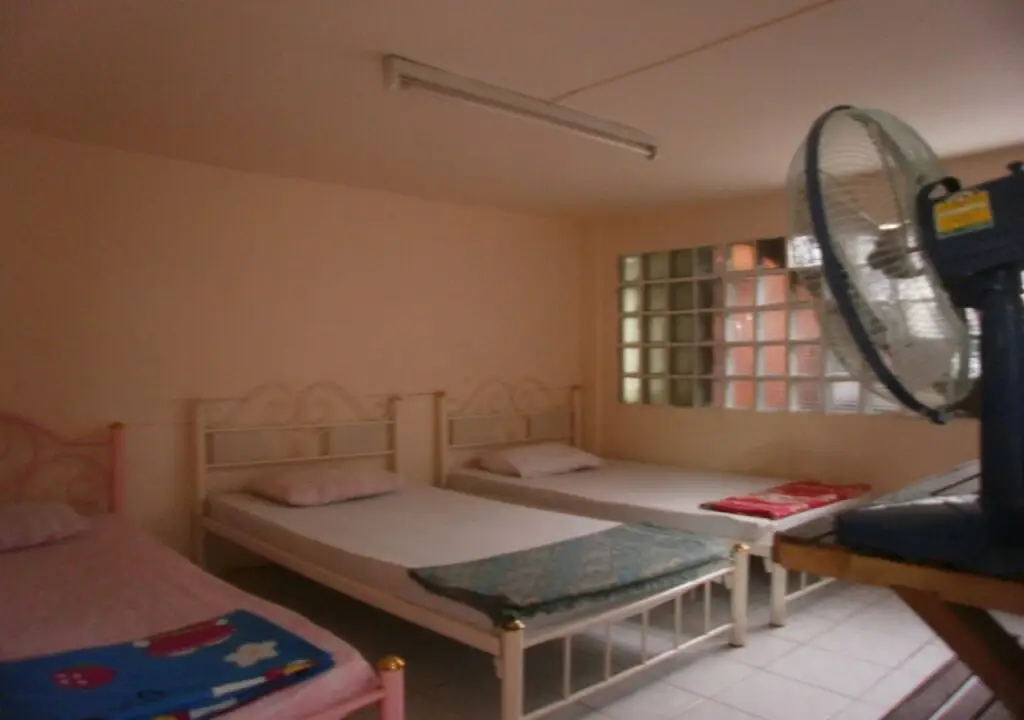 Чумпхон: Farang Bar Guesthouse