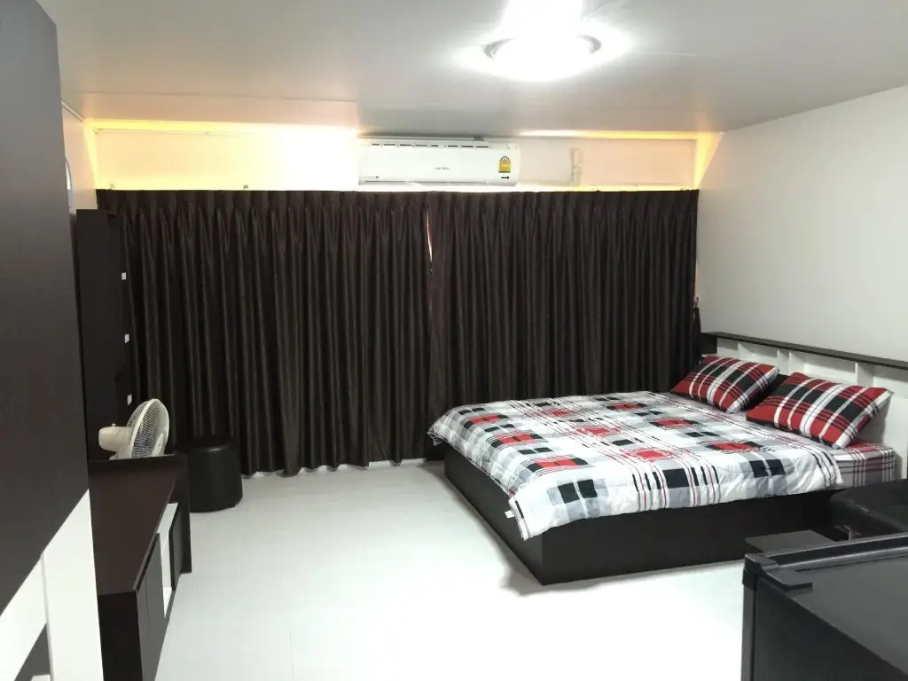 Паккрет: Dan @ Muangthong Rental