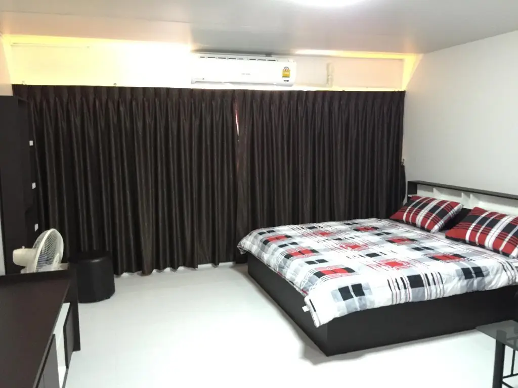 Паккрет: Dan @ Muangthong Rental