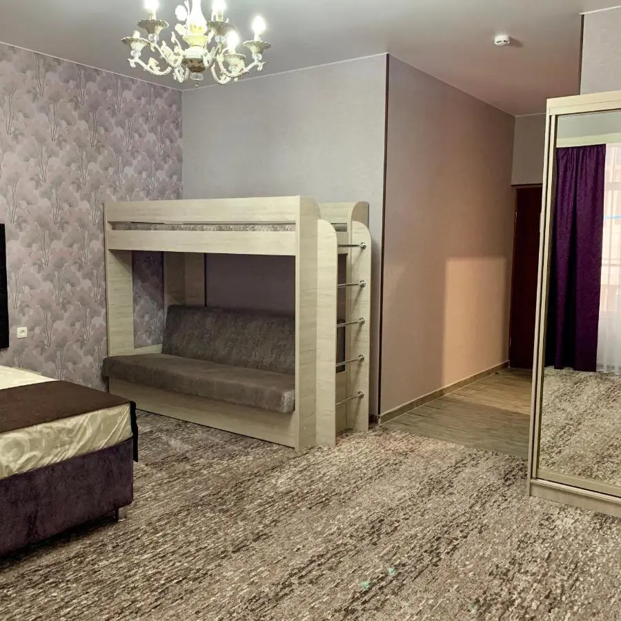 Лазаревское: Hotel Kavkaz