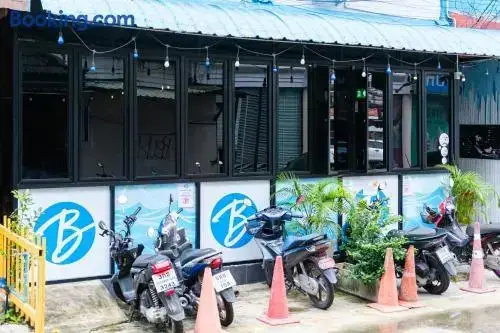Пхукет: Bodega Phuket Party Hostel - Adults Only