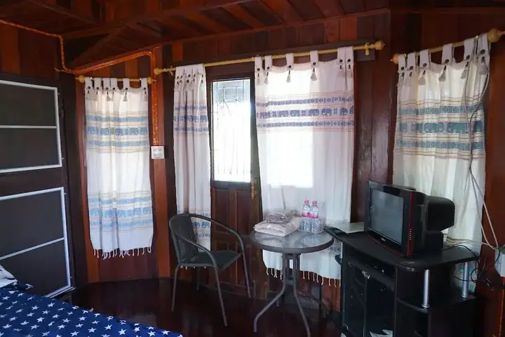 Утхай-Тхани: Ruenkhawhom Residence