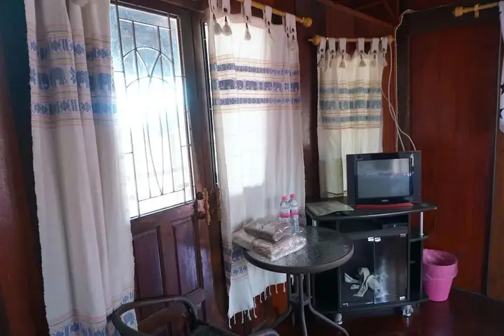Утхай-Тхани: Ruenkhawhom Residence