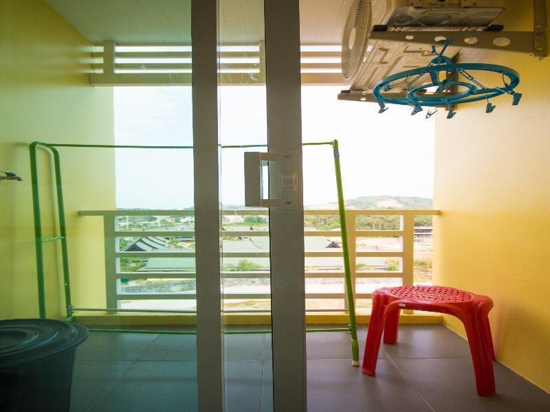 Тхаланг: Bukitta Airport Condominium By Muay