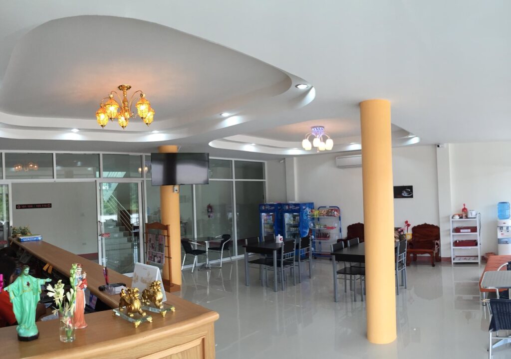 Каласин: QBiz Hotel Kalasin