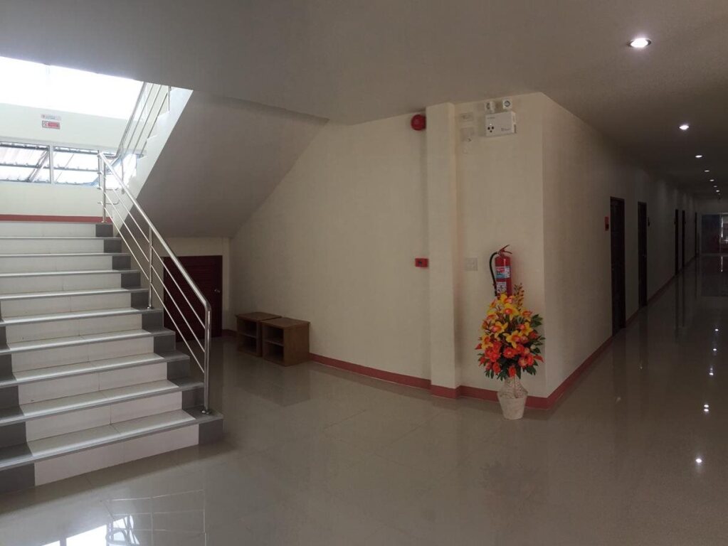 Каласин: QBiz Hotel Kalasin