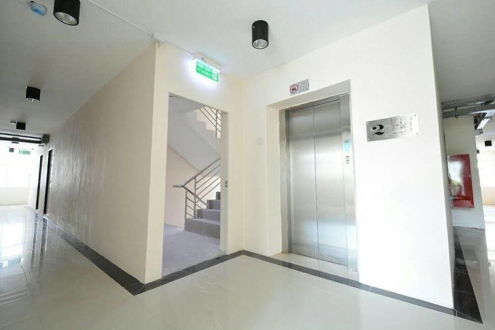 Бангкок: 42 Place Service Apartment