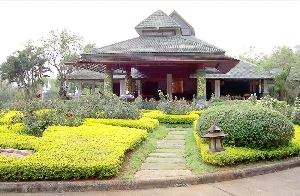 Маерим: Botanic Resort