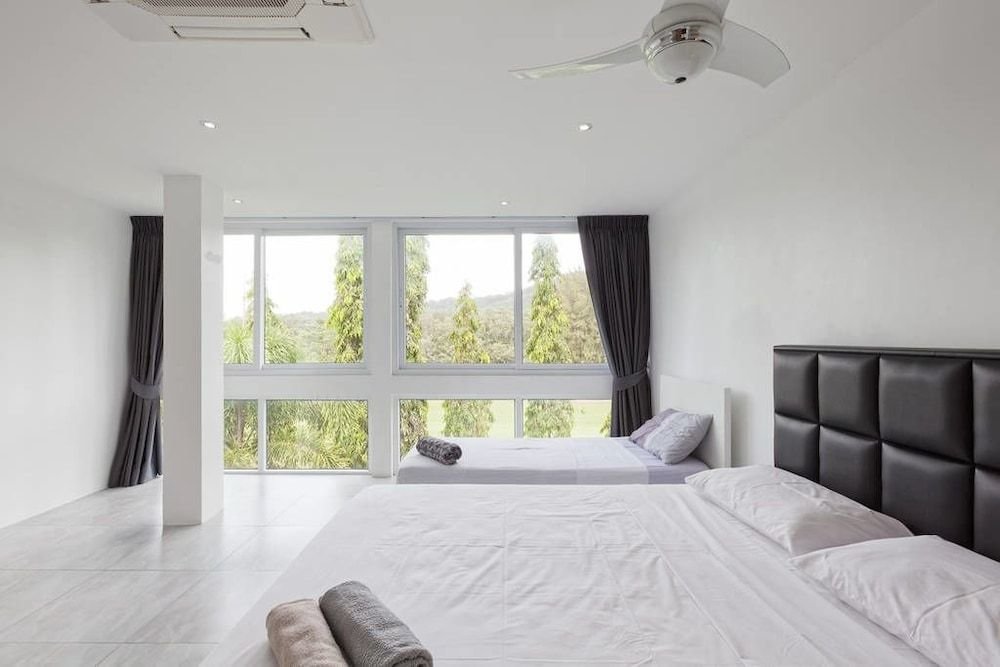 Кату: The Fairways Golf Villas