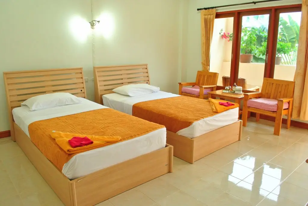 Муанг: Karon Village Hotel