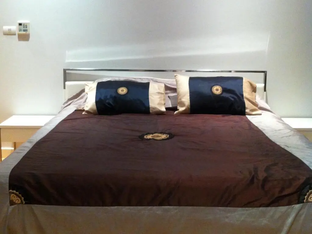 Бангкок: 1 Bedroom at Millennuim Residence Sukhumvit