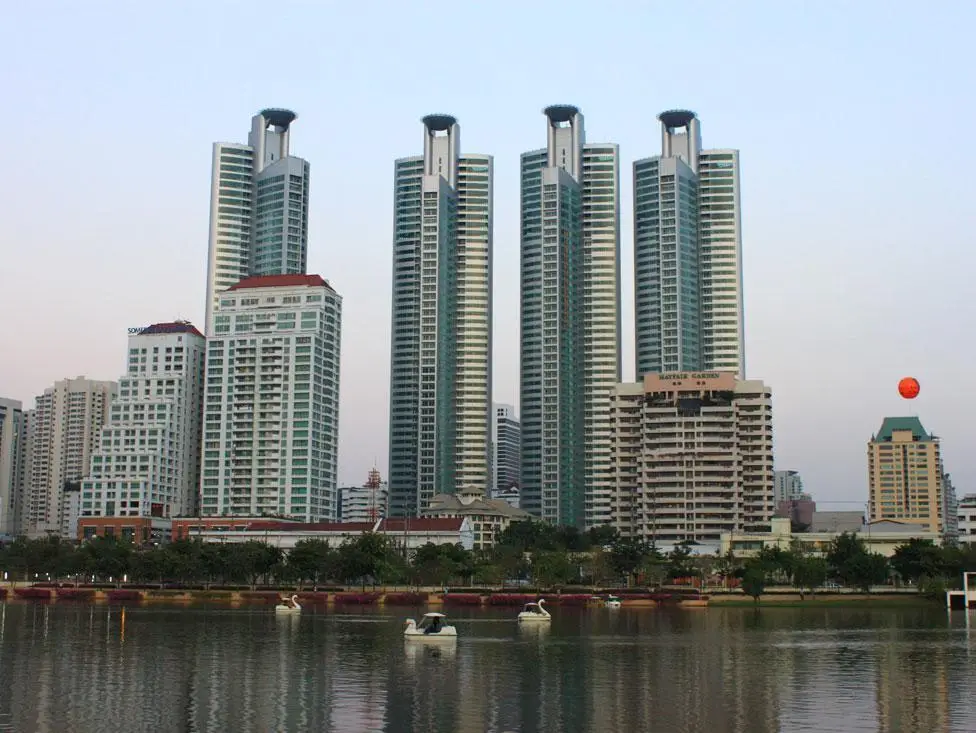 Бангкок: 1 Bedroom at Millennuim Residence Sukhumvit