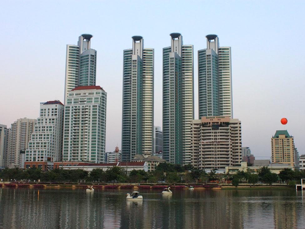 Бангкок: 1 Bedroom at Millennuim Residence Sukhumvit