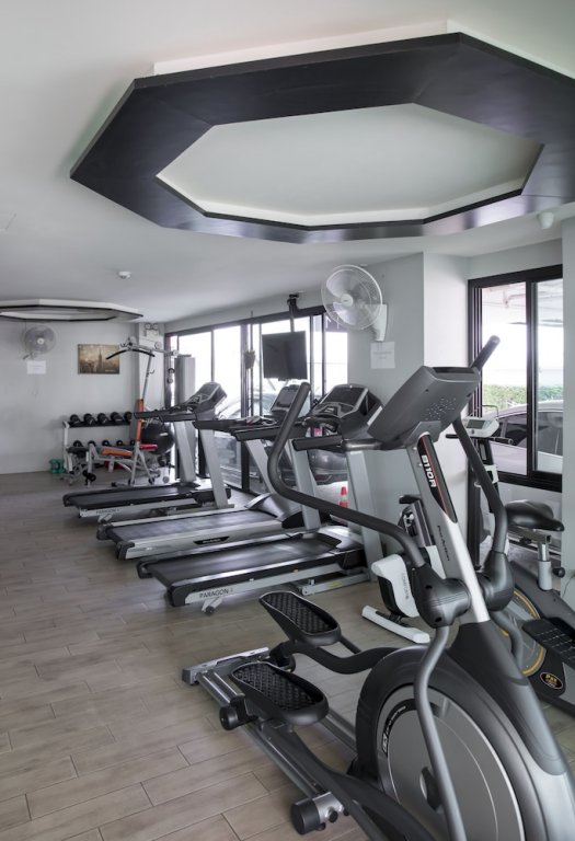Чаченгсау: JK Living Hotel and Service Apartment