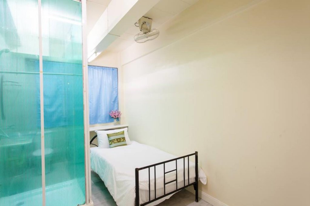 Муанг: 普吉岛女性旅馆(Phuket Women Hostel)
