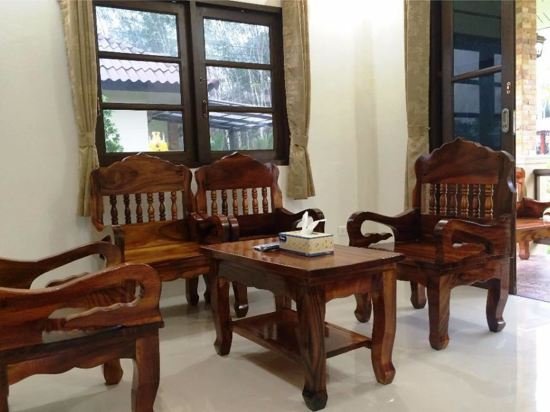 Као Лак: Dachatorn Village Bungalow