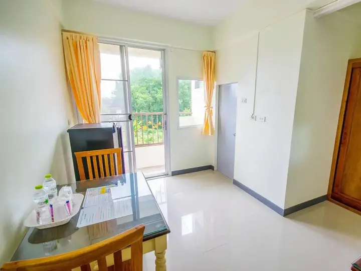 Столичный район Чантхабури: Hotel Chansawang