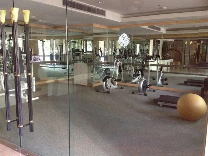 Бангкок: Gardengrove Suites Serviced Apartment
