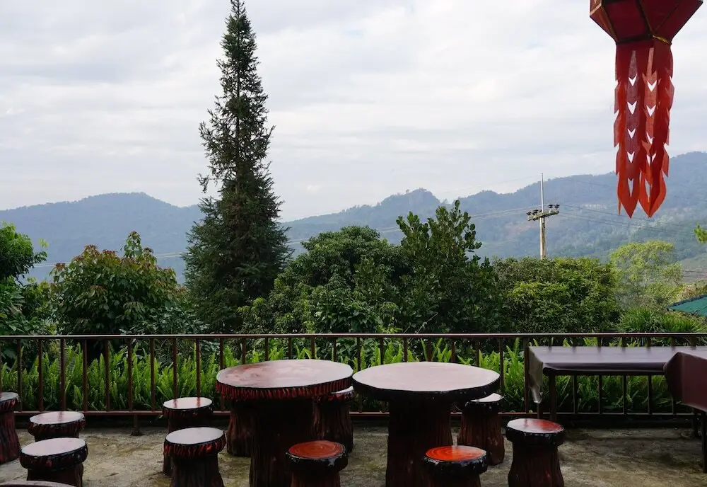 Тап-Тао: Phu Mok Camp