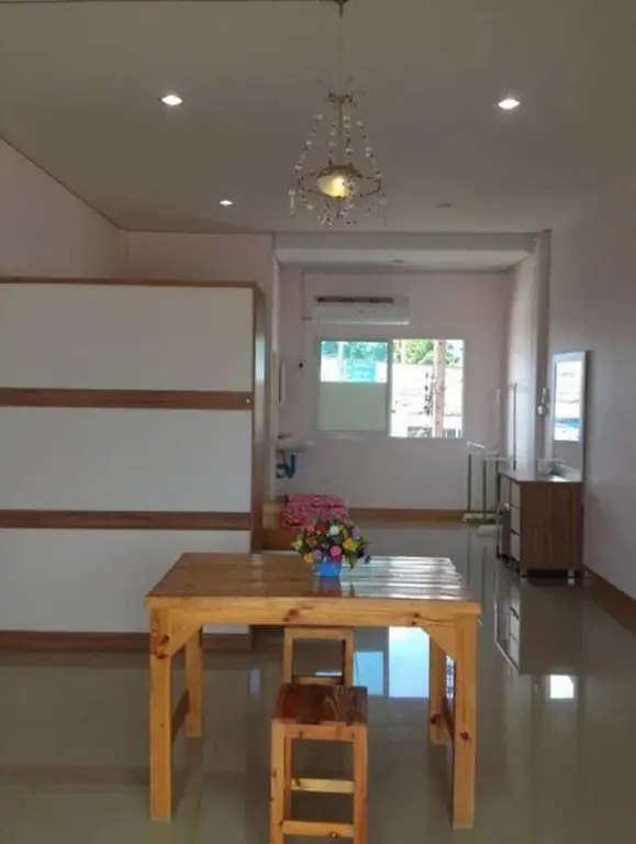 Дем Банг Нанг Буат: SIS Guesthouse