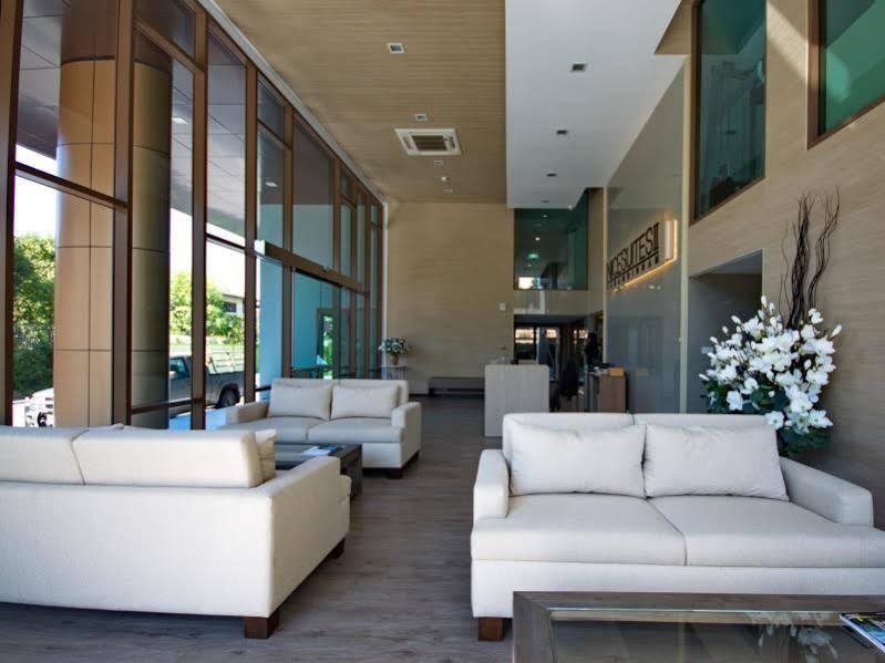 Нонтхабури: Nice Suites Sanambinnam