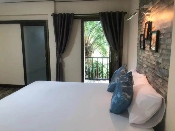 Лансака: Khao Luang Resort