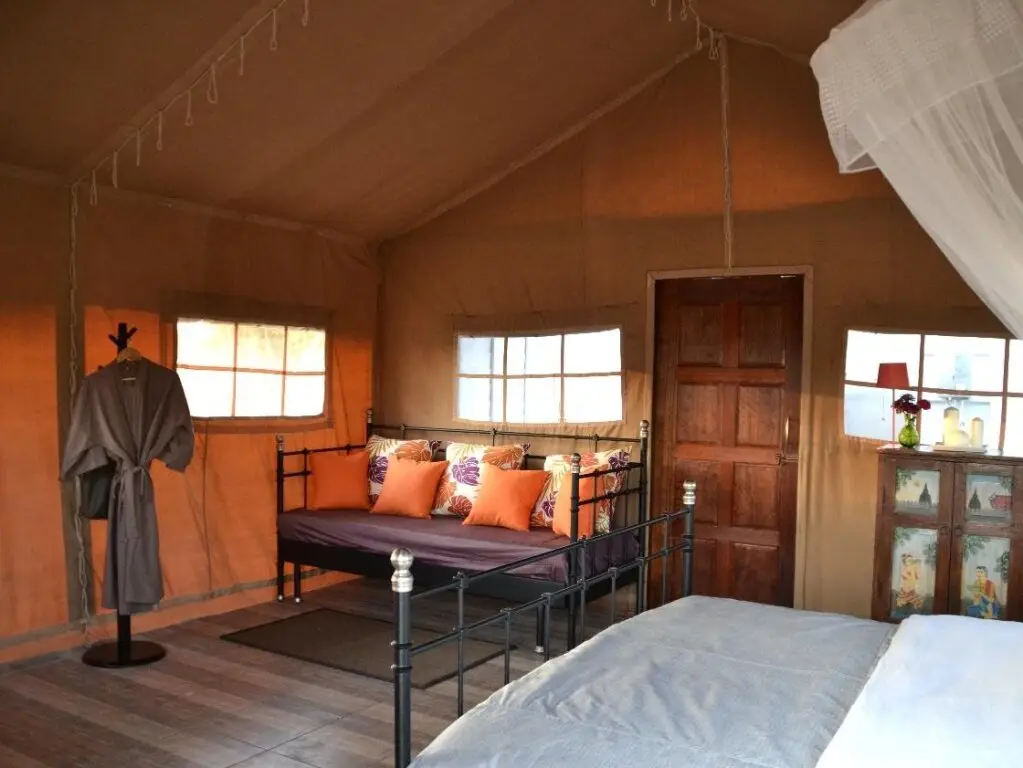 Лоэй: Sirila Farm Tent Camp