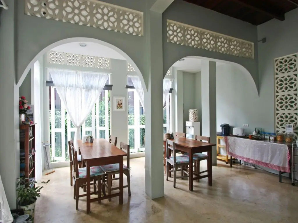 Лампанг: Lada House