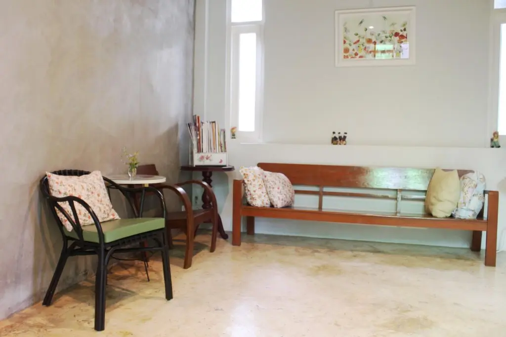 Лампанг: Lada House