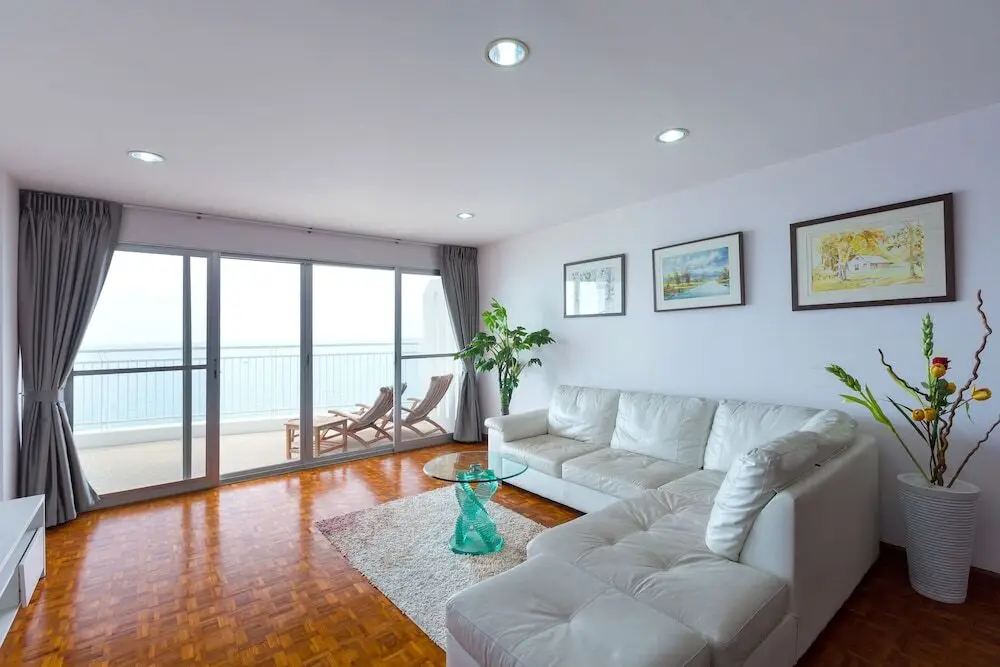 Хуахин: Baan TiewKlurn Beachfront Condomium