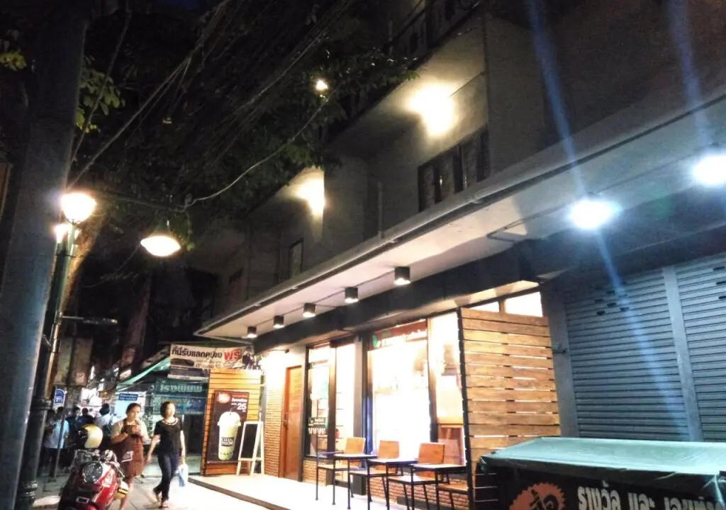 Бангкок: Baan hostel