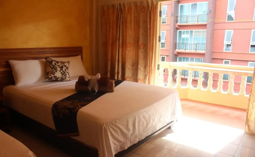 Кату: Star Hostel Patong