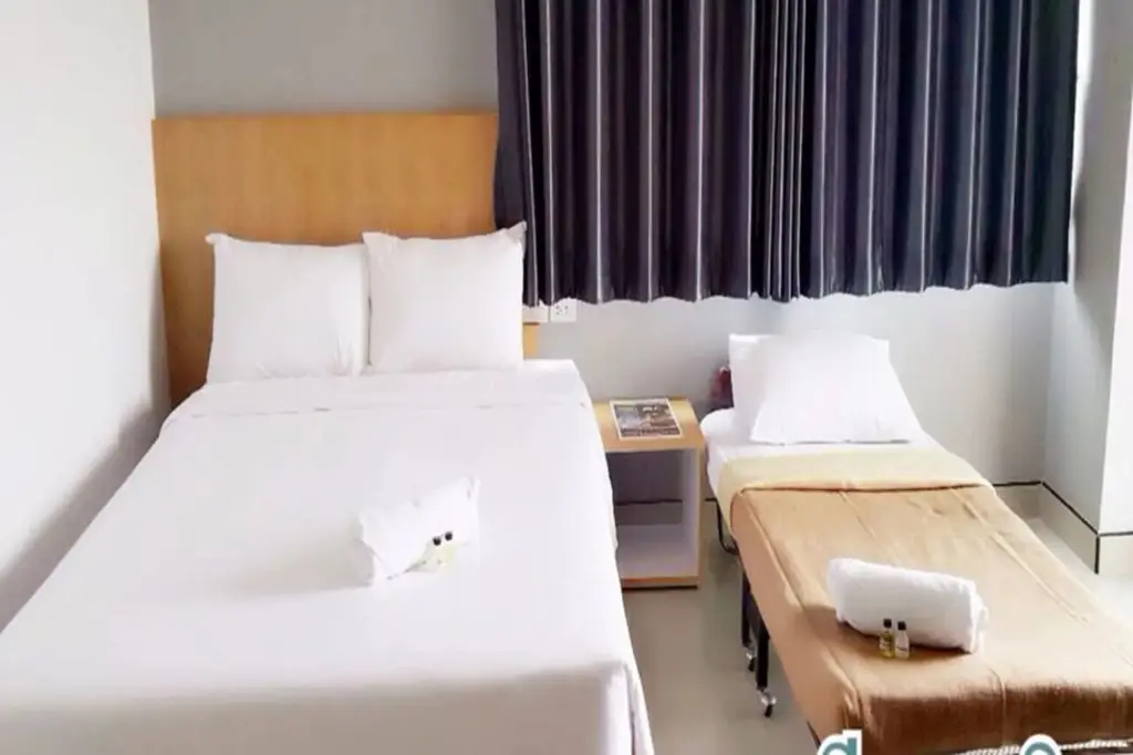 Пхитсанулок: AtMe2 Hotel
