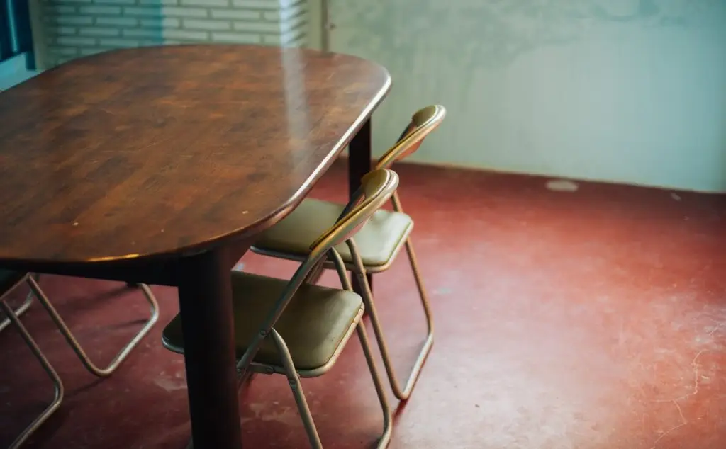 Транг: A Local Something Hostel