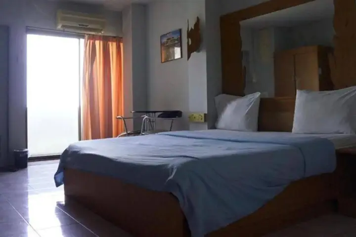 Бури Рам: Fueang Fha Palace Hotel