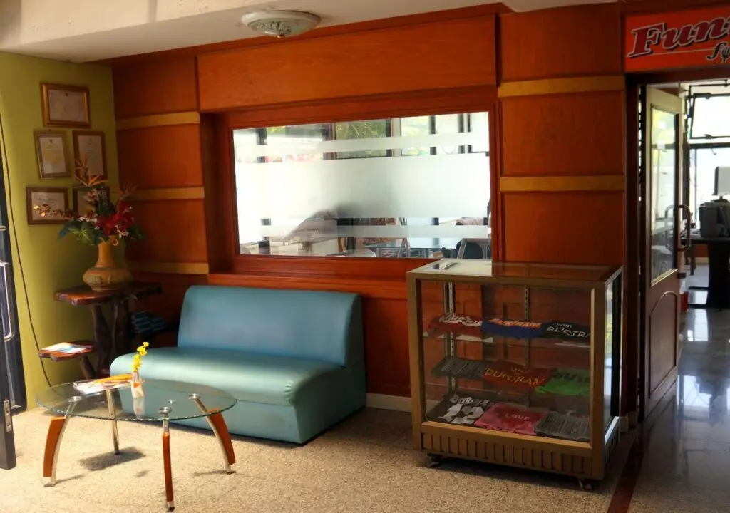Бури Рам: Fueang Fha Palace Hotel