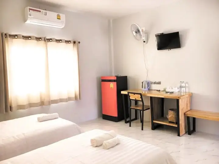 Чом-Тонг: Chadaporn Mae Chaem Hotel