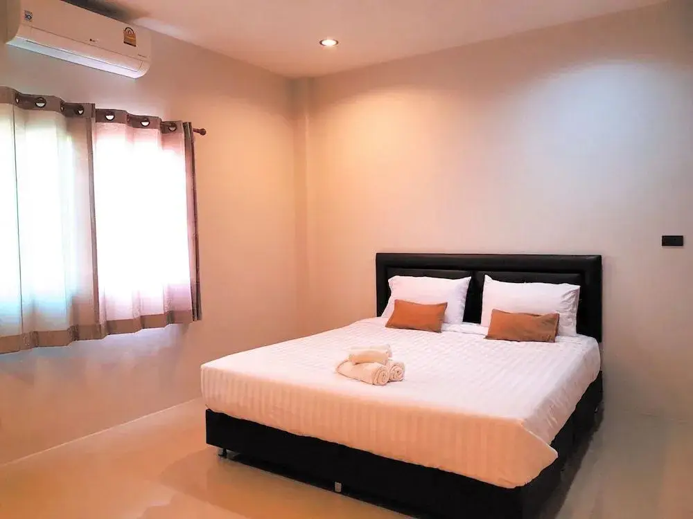 Чом-Тонг: Chadaporn Mae Chaem Hotel