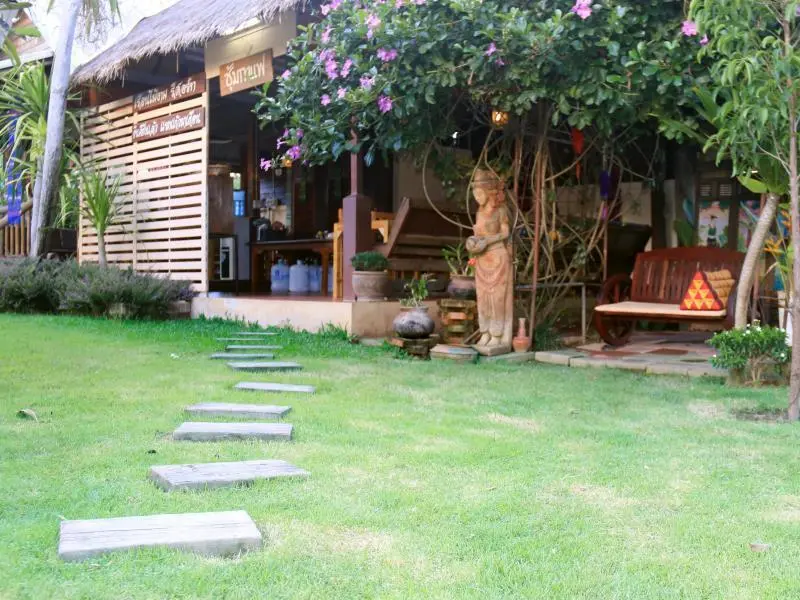 Бан Пхайя Ват: Ruen Mai Ngam Resort