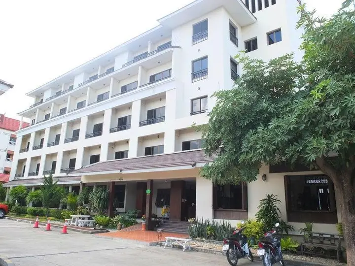Паттайя: Baan Khun Poh Hotel