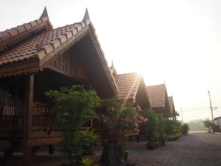 Бан Дон Мафай: Khum Tewa Sakonnakhon