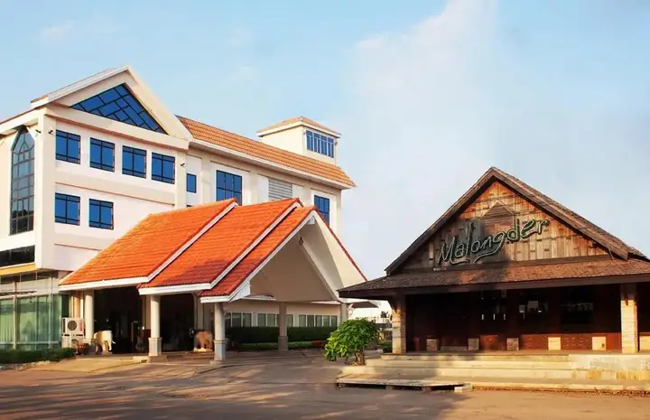 Сакон Накхон: NH Elegant Hotel