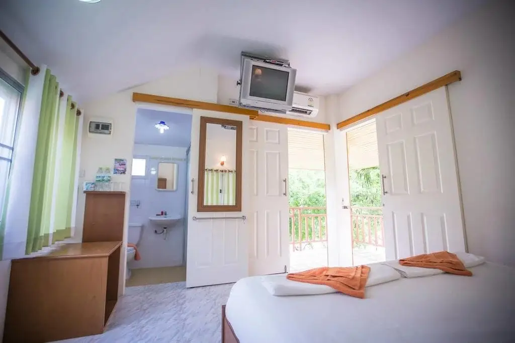 Пхонгпрасан: Sea Scene House's