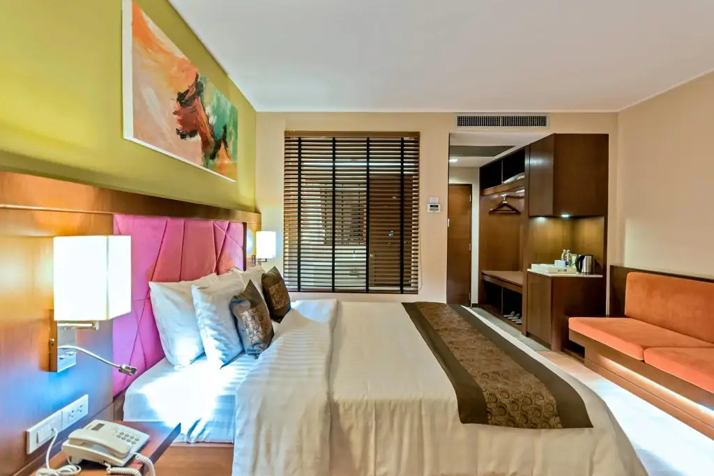 Исторический парк Kamphaeng Phet: Navarat Heritage Hotel