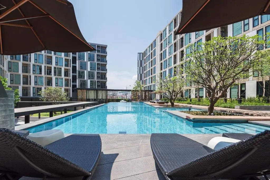 Муанг: The Base Uptown Phuket