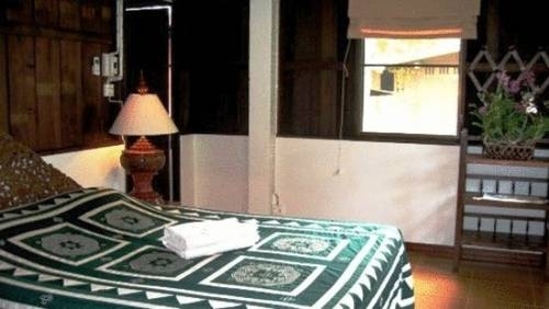 Сукотай: Lotus Village