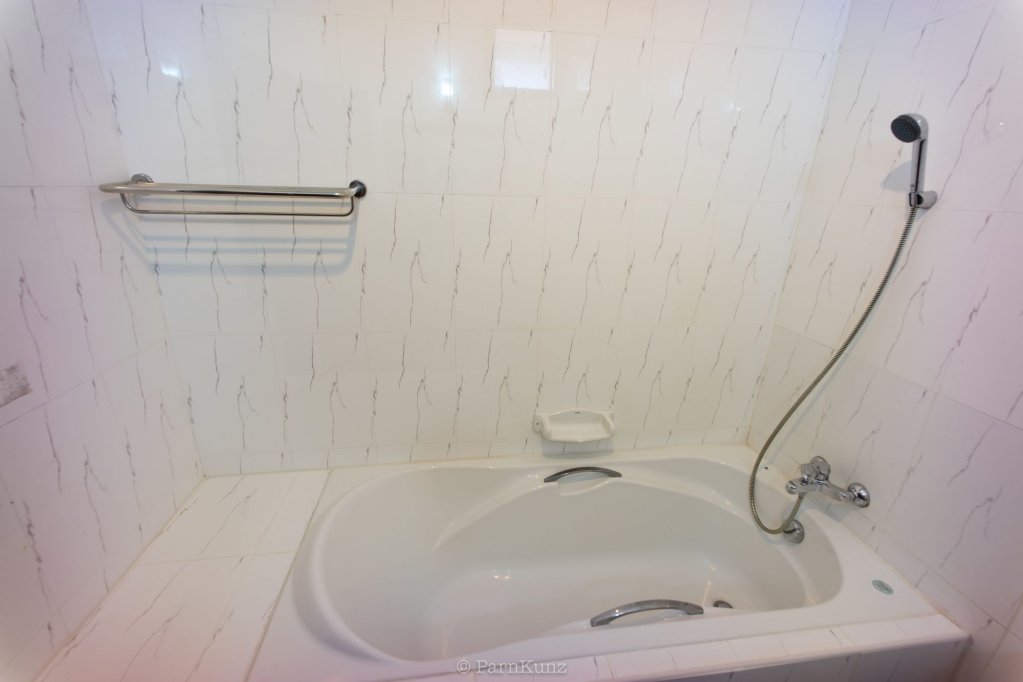 carousel image 4